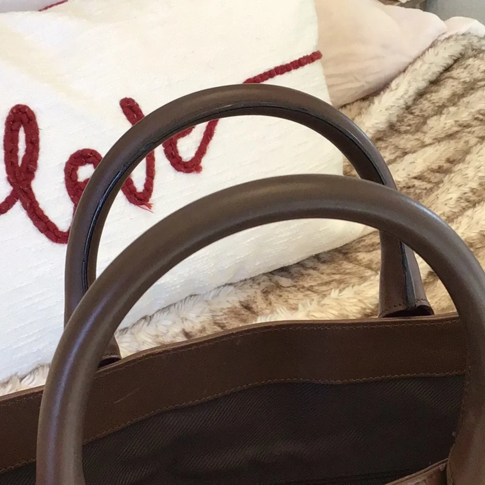 Gucci tote bag 15x13 x4 - Picture 8 of 12